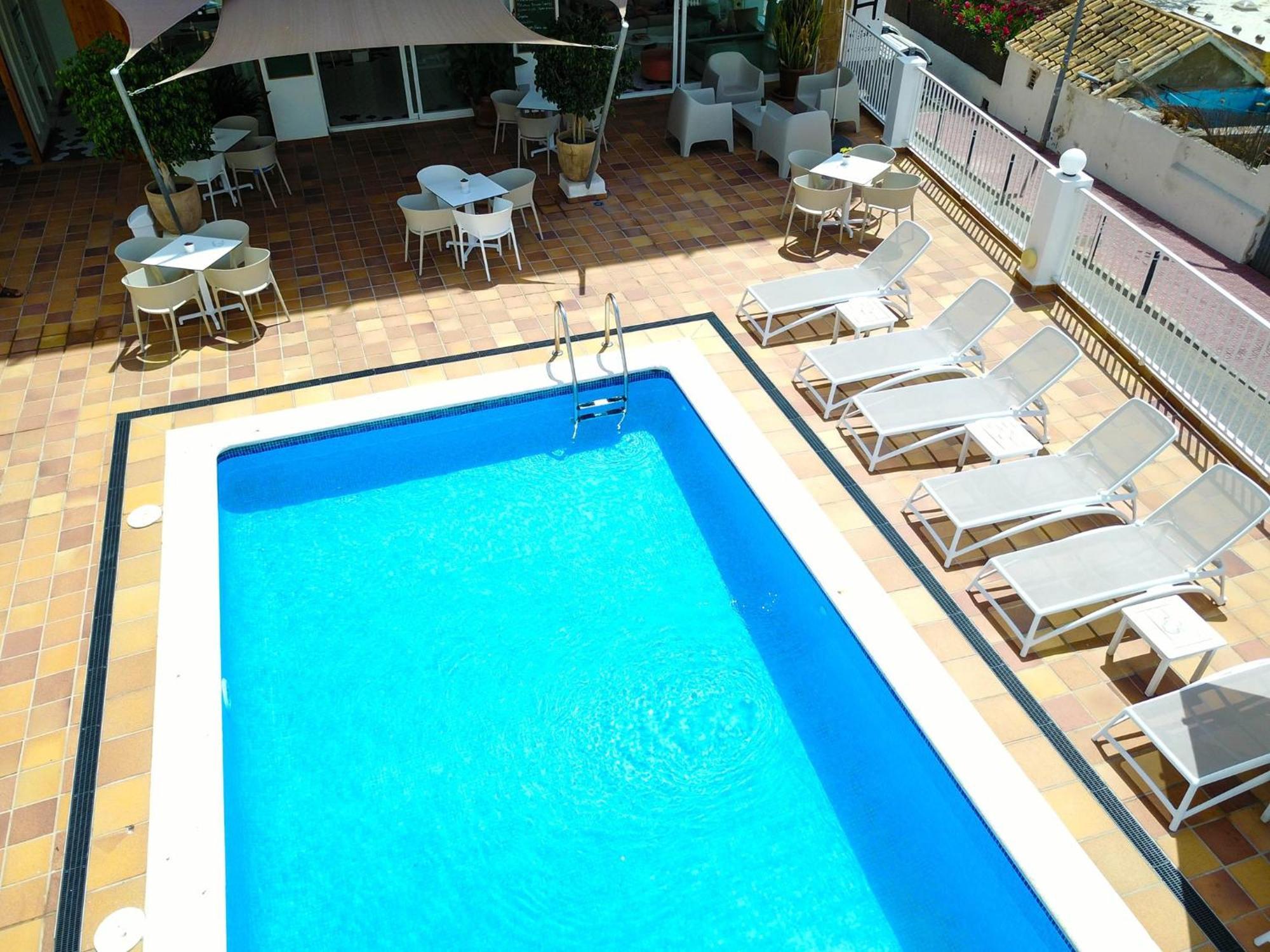 Es Mitjorn Hotel ซานอันโตนิโอ ภายนอก รูปภาพ