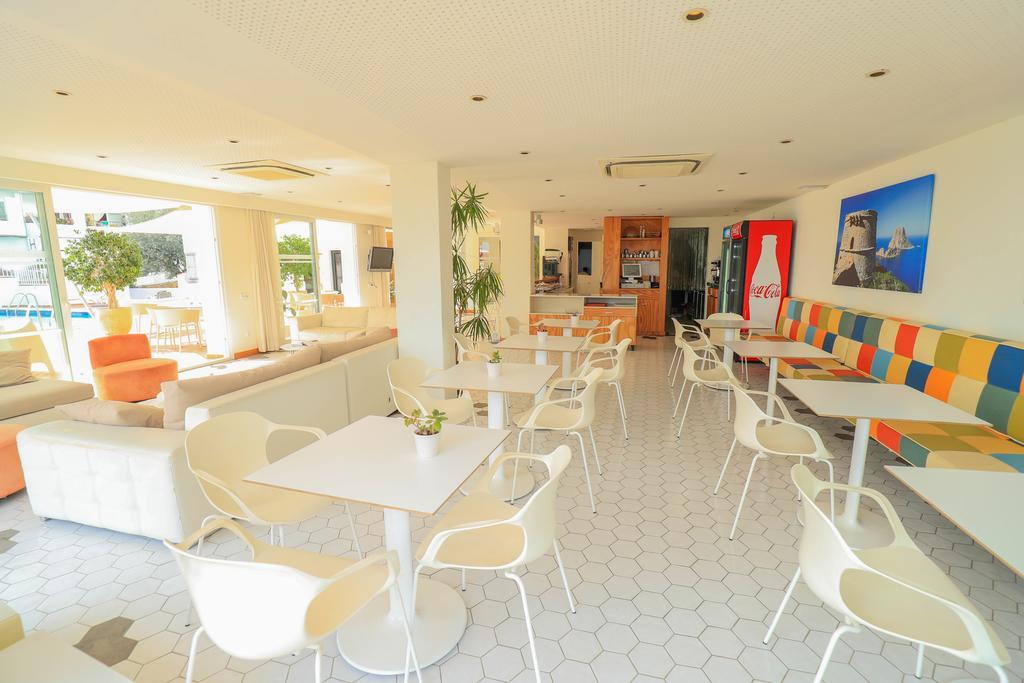 Es Mitjorn Hotel ซานอันโตนิโอ ภายนอก รูปภาพ